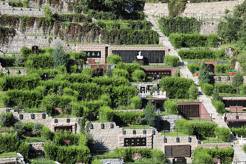 九公山陵园环境